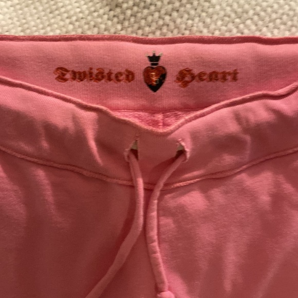 Twisted heart shorts size medium - Picture 3 of 6